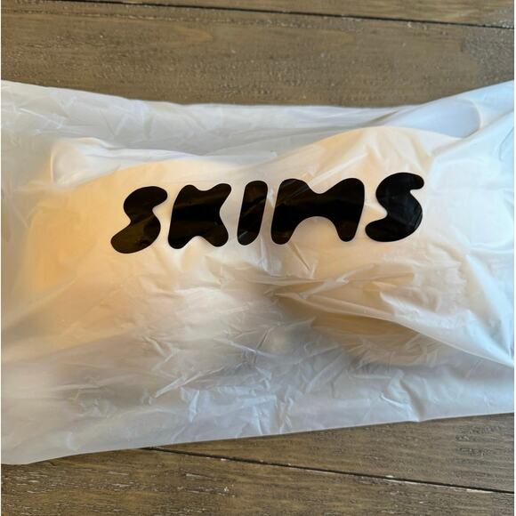 SKIMS Ultimate Balconette Push-Up Bra Sand 40DD NWT  Sexy Shaping Underwire - Picture 5 of 5